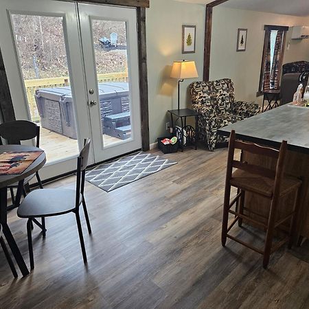 Grey Pines At Hocking Vacations Villa Logan Exterior photo