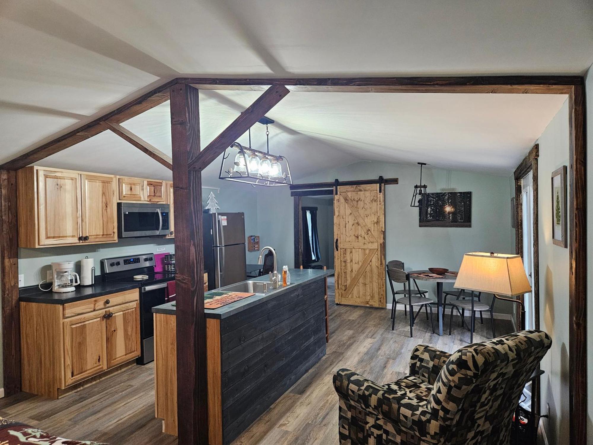 Grey Pines At Hocking Vacations Villa Logan Exterior photo